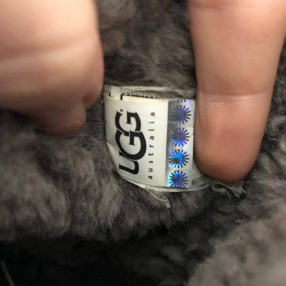 UGG Grey Bailey Button Classic Boot - Picture 5 of 7